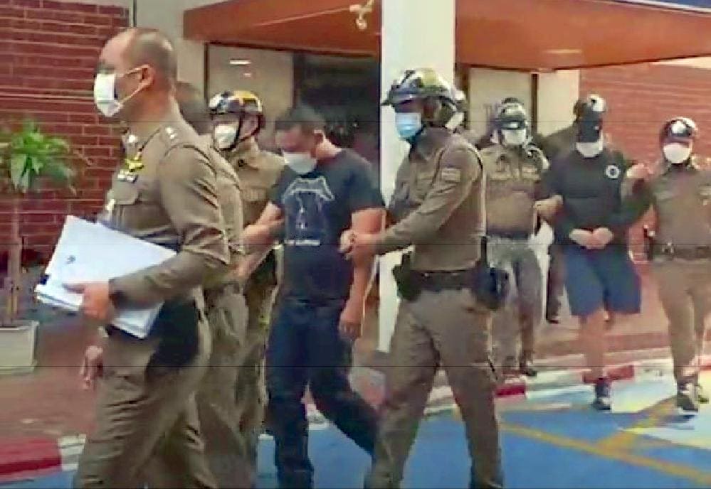Corruption policière en Thaïlande : de nouvelles révélations secouent le pays 10 Six policiers qui ont participé à l'extorsion d'une actrice taïwanaise lors de leurs arrestations